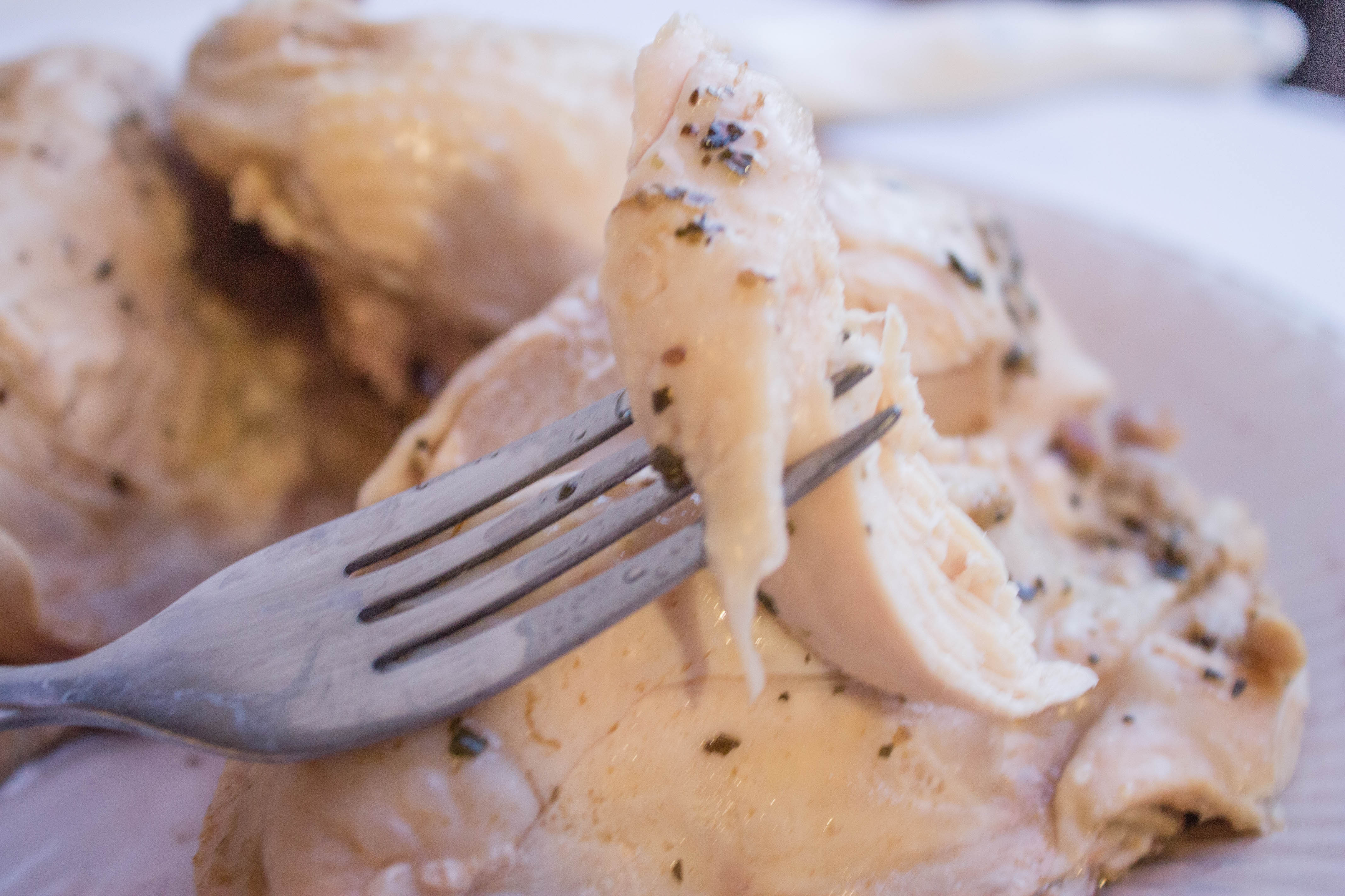 Easy Weeknight Dinner: Poached Chicken