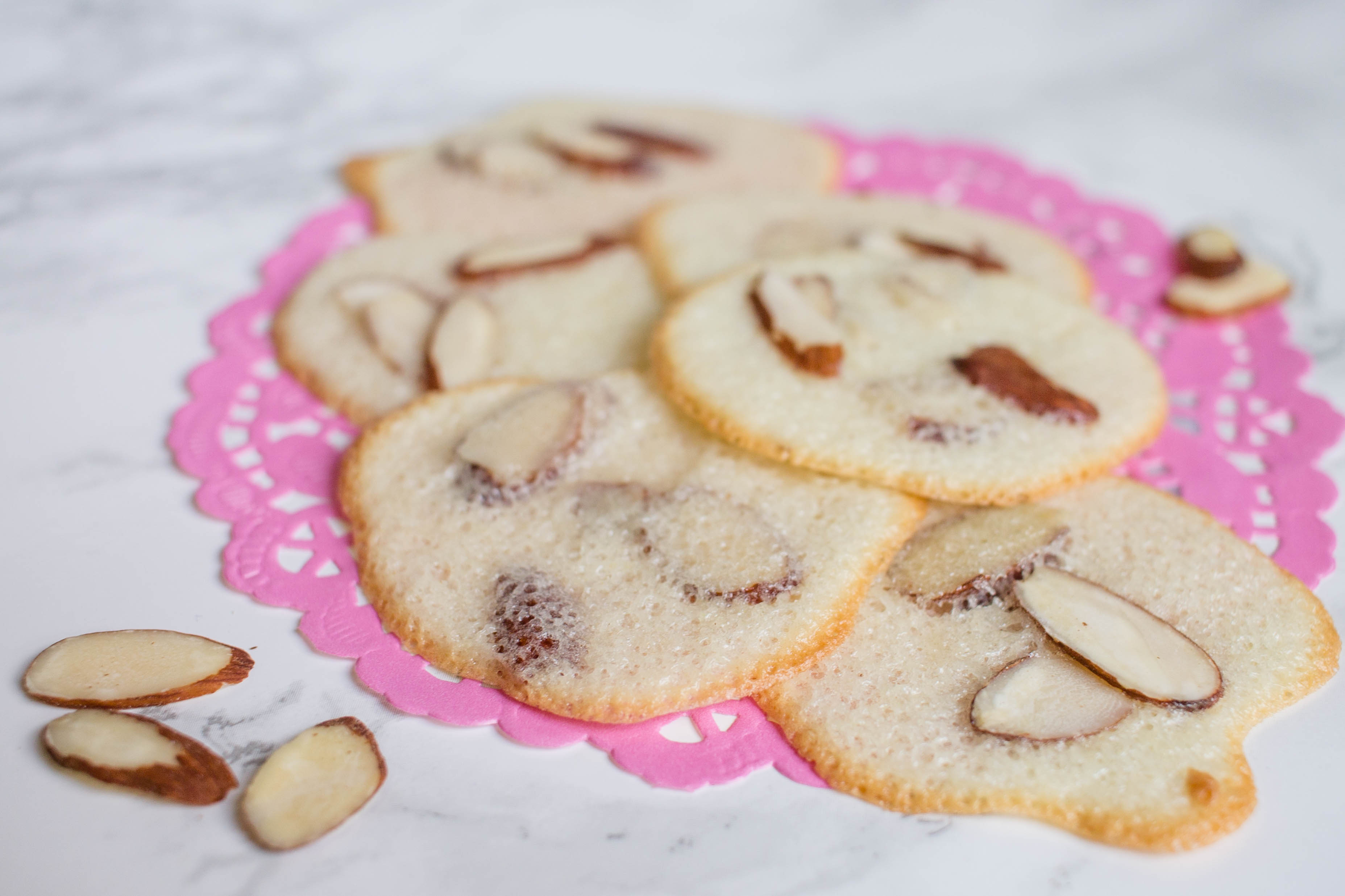 dainty, light and crispy almond cookies recipe